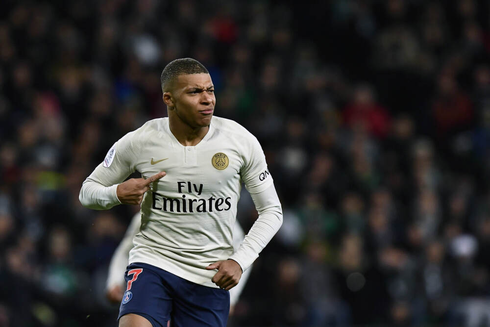 人民日报钟声：以自身发展增益全球繁荣——2025中美经贸启示录⑤